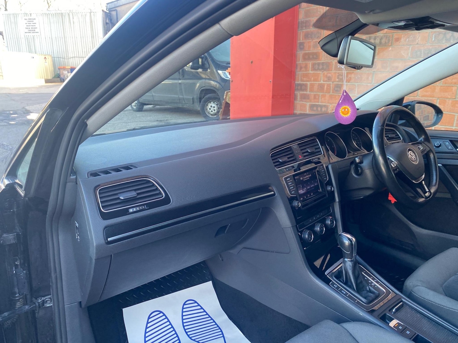 Vehicle 29