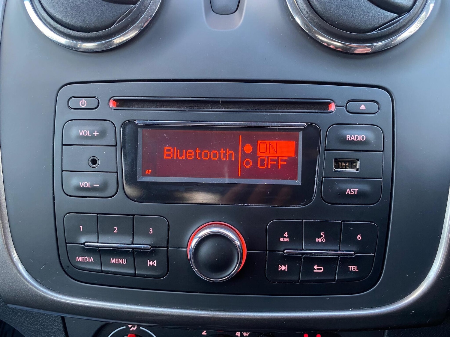 Used Dacia Sandero Stepway 2014 for sale - 77098063: Photo 28