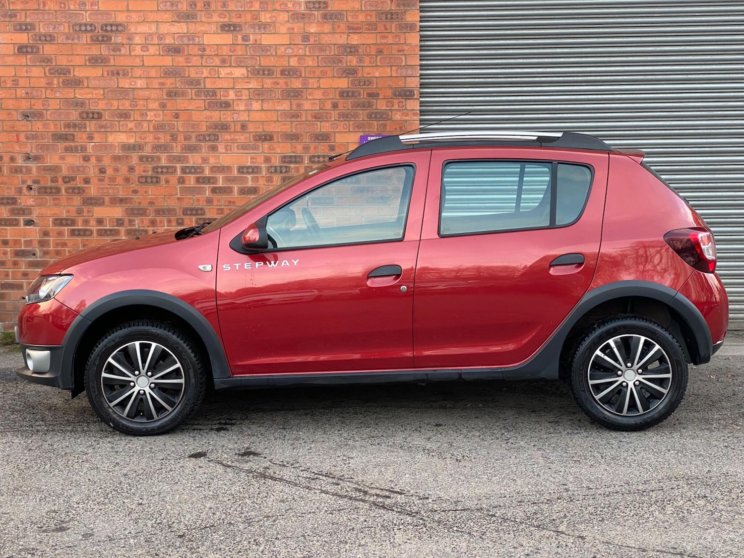 Used Dacia Sandero Stepway 2014 for sale - 77098063: Photo 33