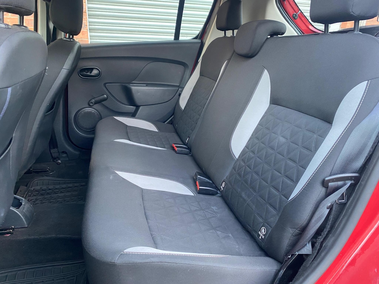 Used Dacia Sandero Stepway 2014 for sale - 77098063: Photo 39