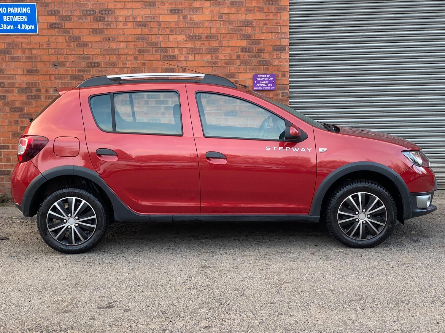 Used Dacia Sandero Stepway 2014 for sale - 77098063: Photo 7