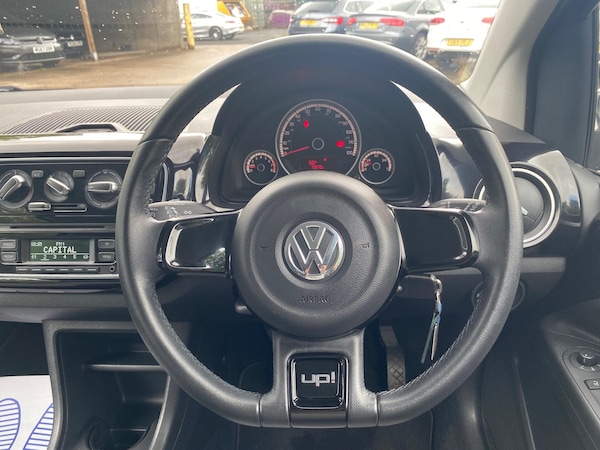Used Volkswagen up! 2013 for sale - 75769917: Photo 16
