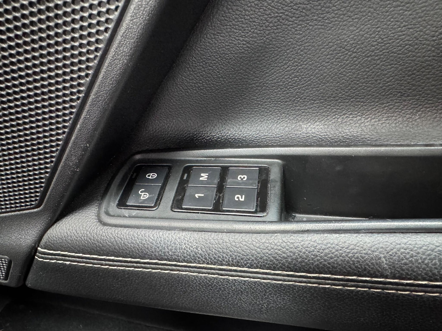 Used Jaguar XE 2017 for sale - 77411385: Photo 29