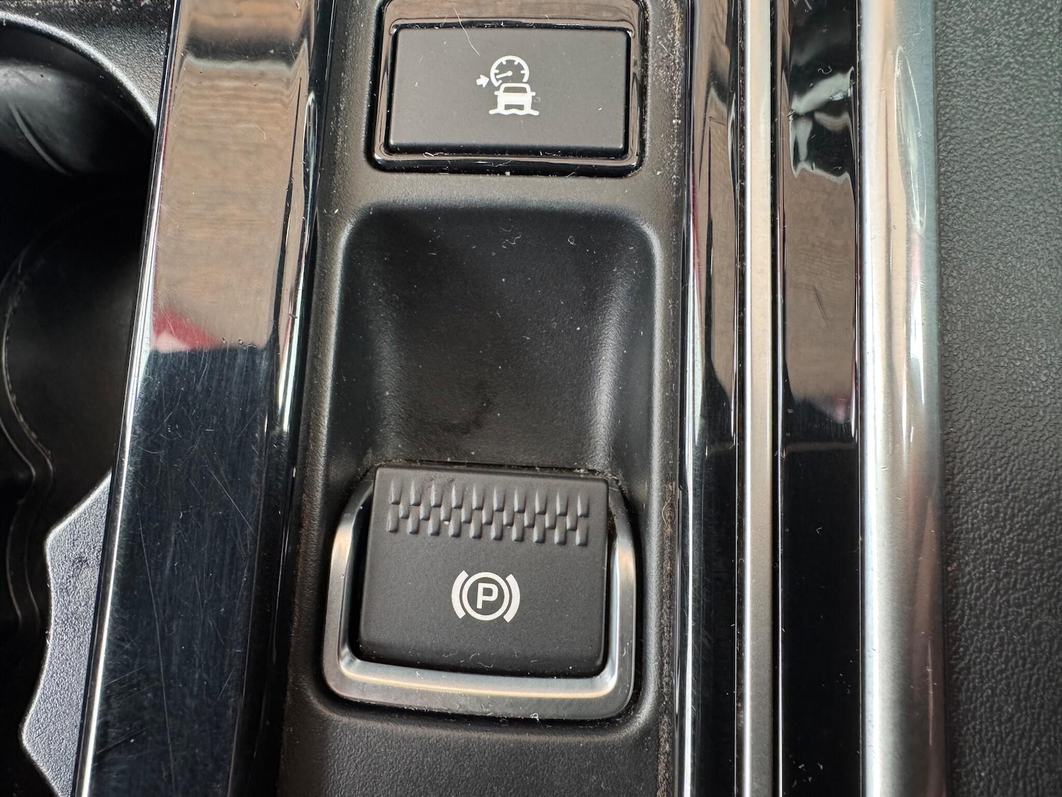 Used Jaguar XE 2017 for sale - 77411385: Photo 34