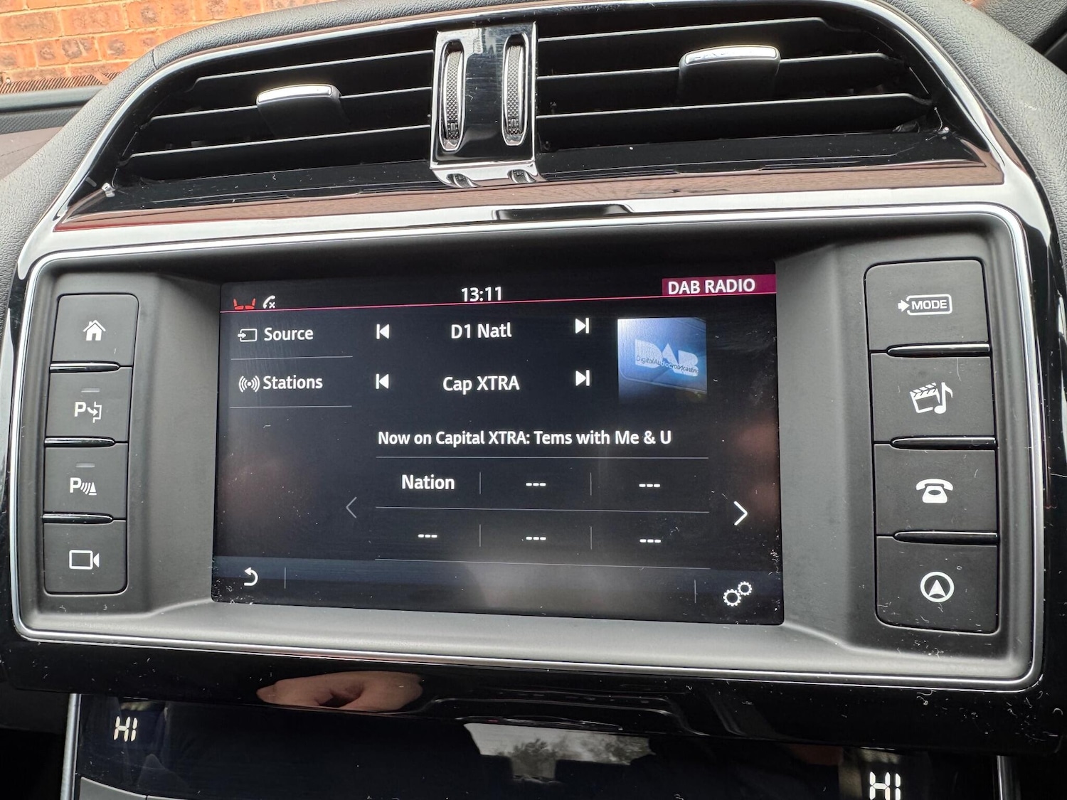 Used Jaguar XE 2017 for sale - 77411385: Photo 40