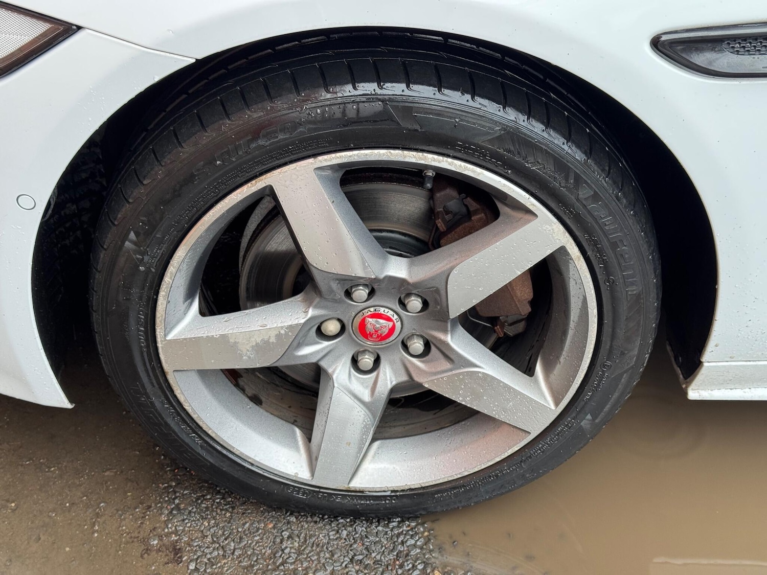 Used Jaguar XE 2017 for sale - 77411385: Photo 68