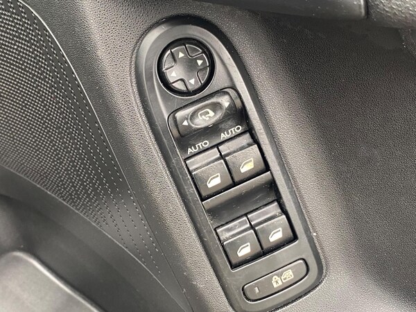 Used Citroen C3 2011 for sale - 75351928: Photo 41