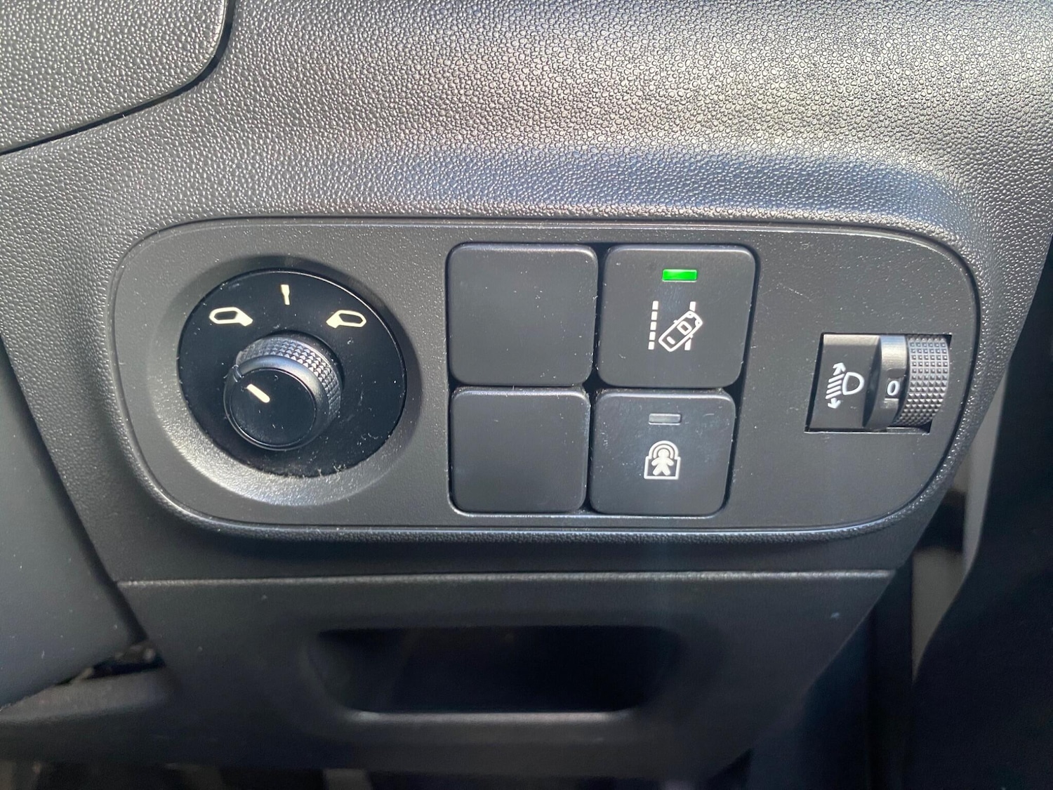 Used Citroen C3 2017 for sale - 75915261: Photo 23