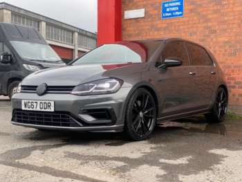 Used Volkswagen Golf 2017 for sale - 74081517: Photo