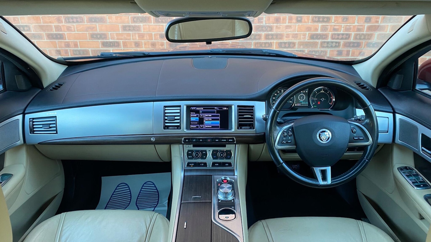 Used Jaguar XF 2012 for sale - 76780738: Photo 16