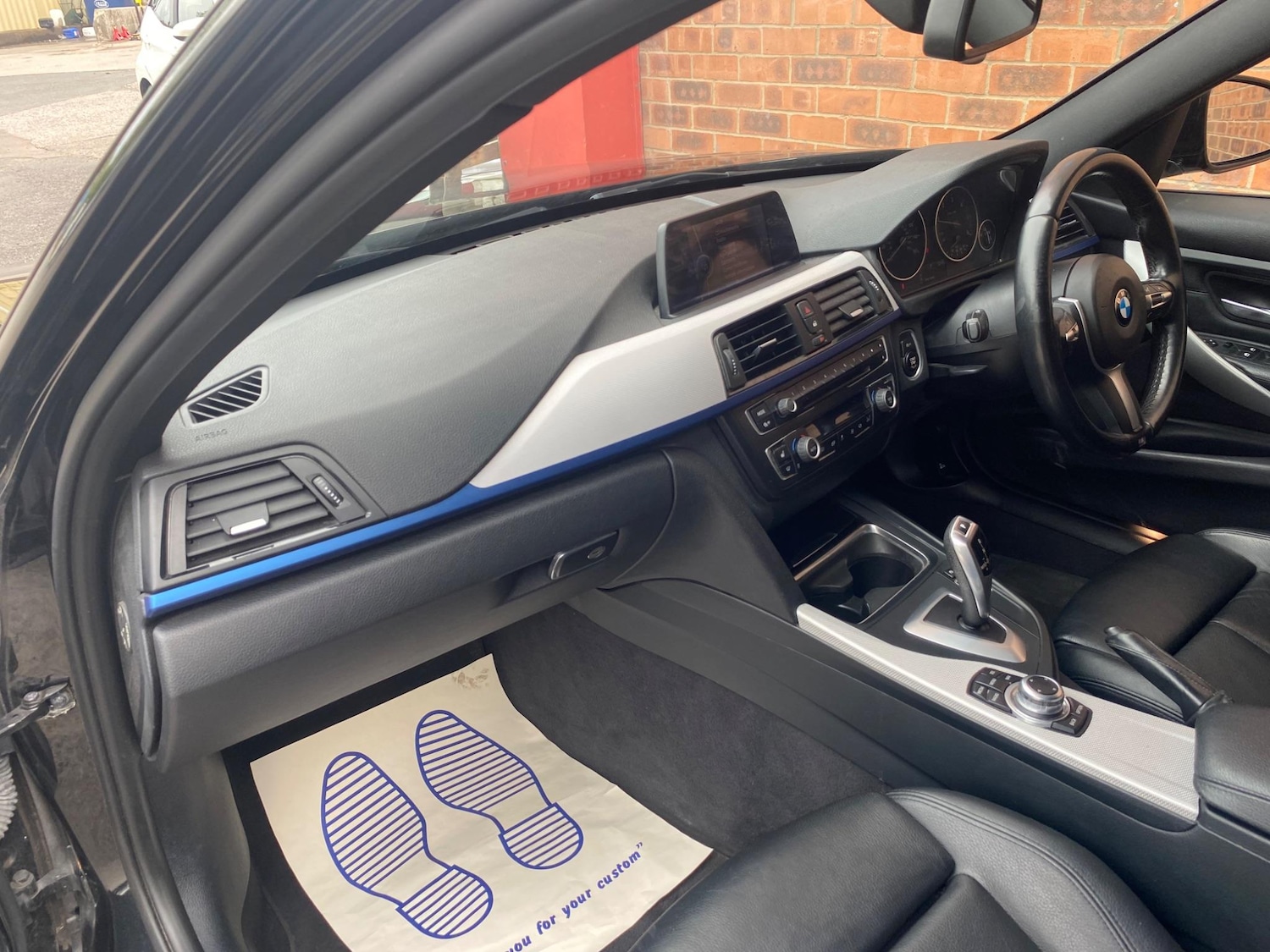Vehicle 29