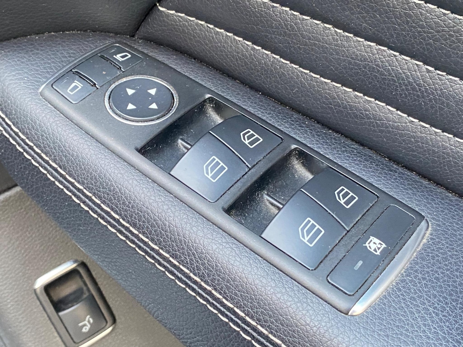 Used Mercedes-Benz M Class 2012 for sale - 76989790: Photo 40