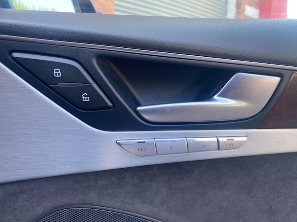 Used Audi A8 2013 for sale - 71508853: Photo 21