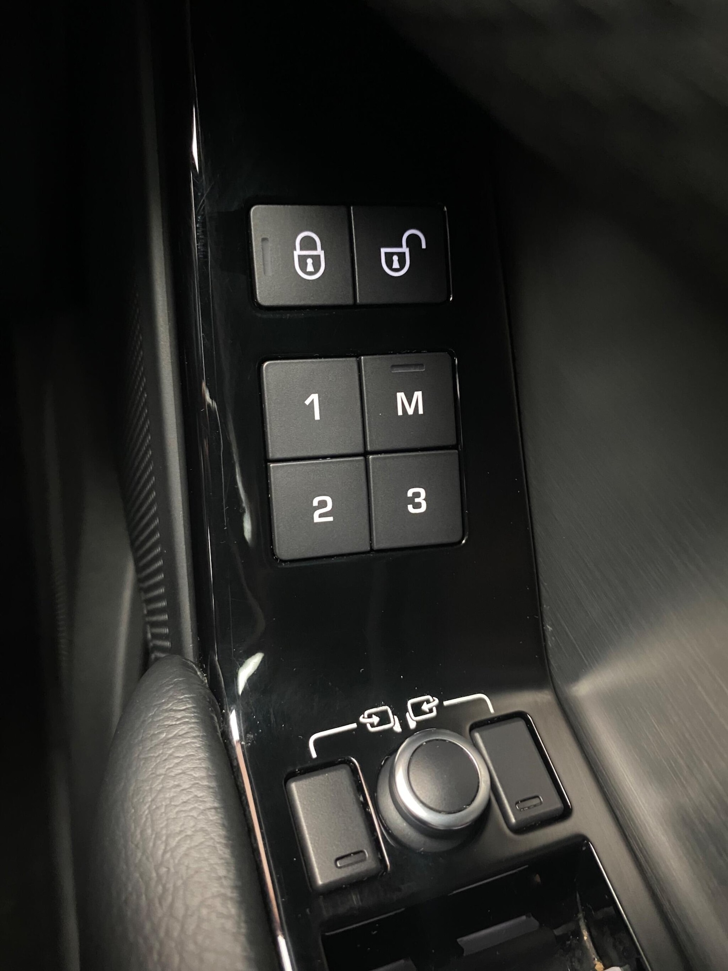 Used Land Rover Range Rover Velar 2018 for sale - 77267630: Photo 31