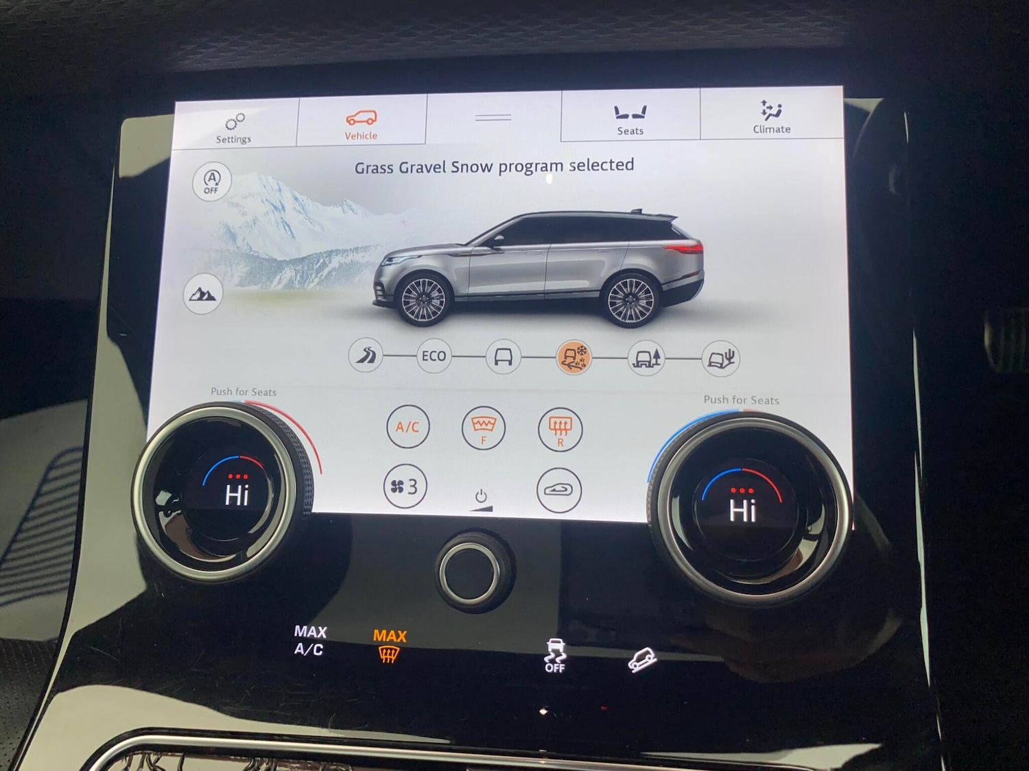 Used Land Rover Range Rover Velar 2018 for sale - 77267630: Photo 40