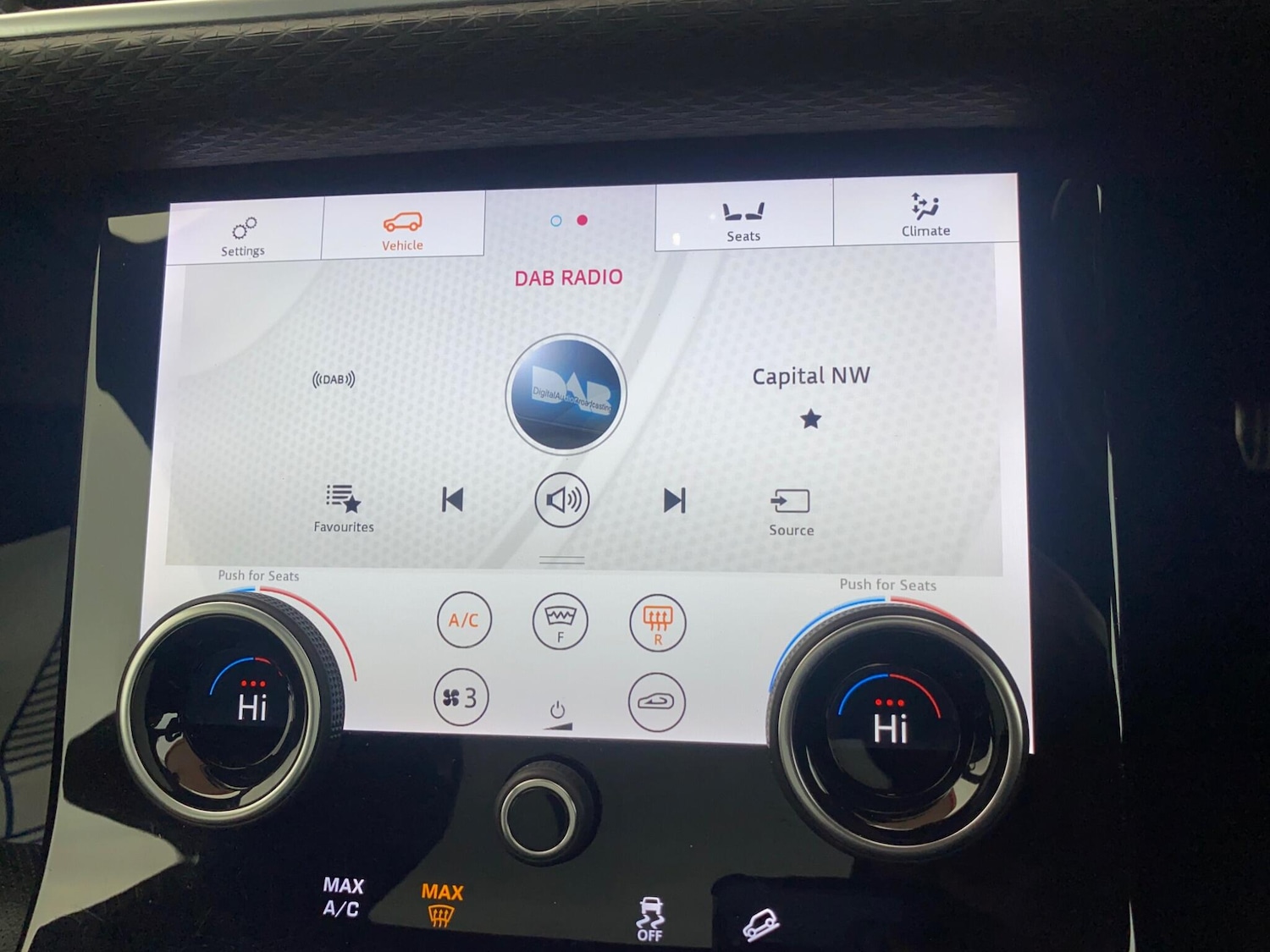 Used Land Rover Range Rover Velar 2018 for sale - 77267630: Photo 42