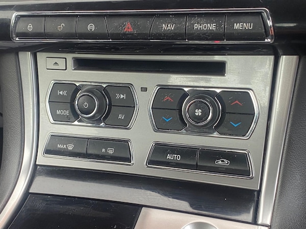 Used Jaguar XF 2014 for sale - 75378051: Photo 52