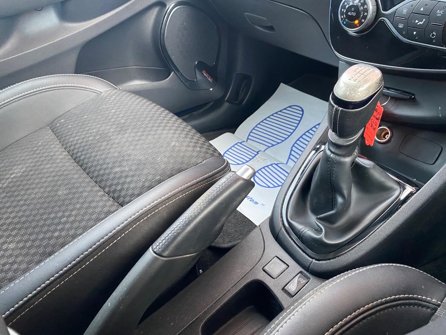 Used Renault Clio 2017 for sale - 76671555: Photo 25