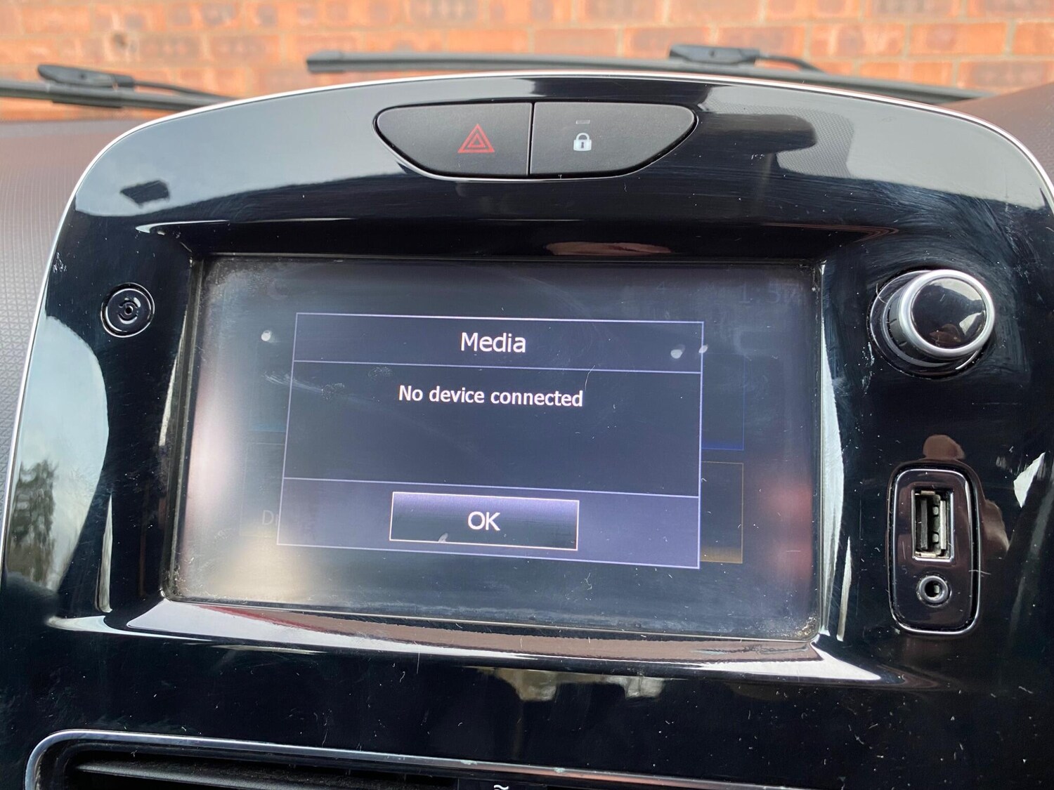 Used Renault Clio 2017 for sale - 76671555: Photo 36