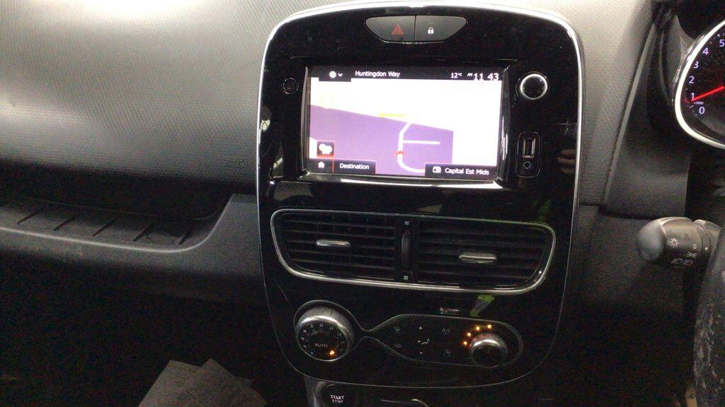 Used Renault Clio 2017 for sale - 76671555: Photo 7