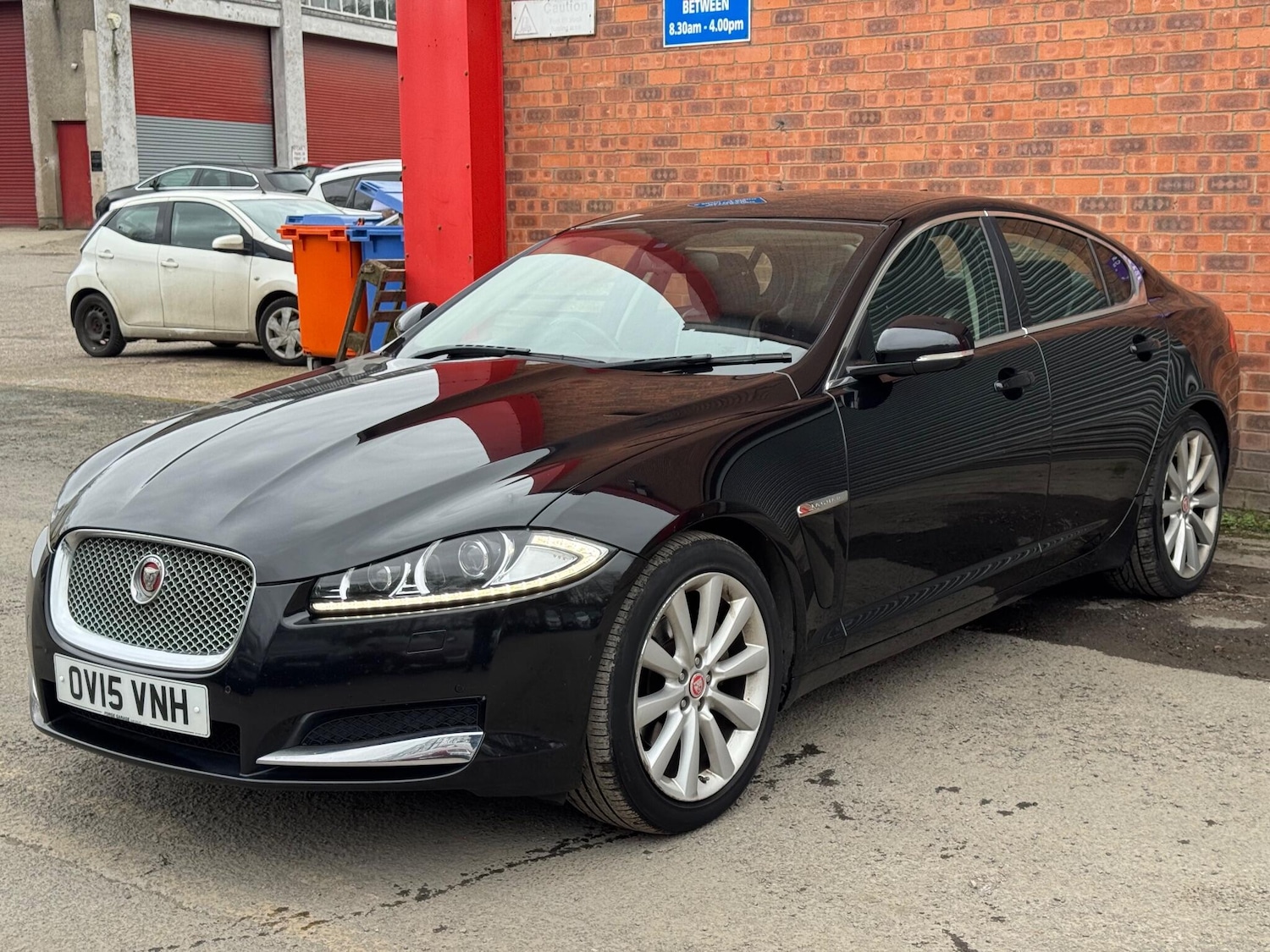 Used Jaguar XF 2015 for sale - 77853532: Photo 2