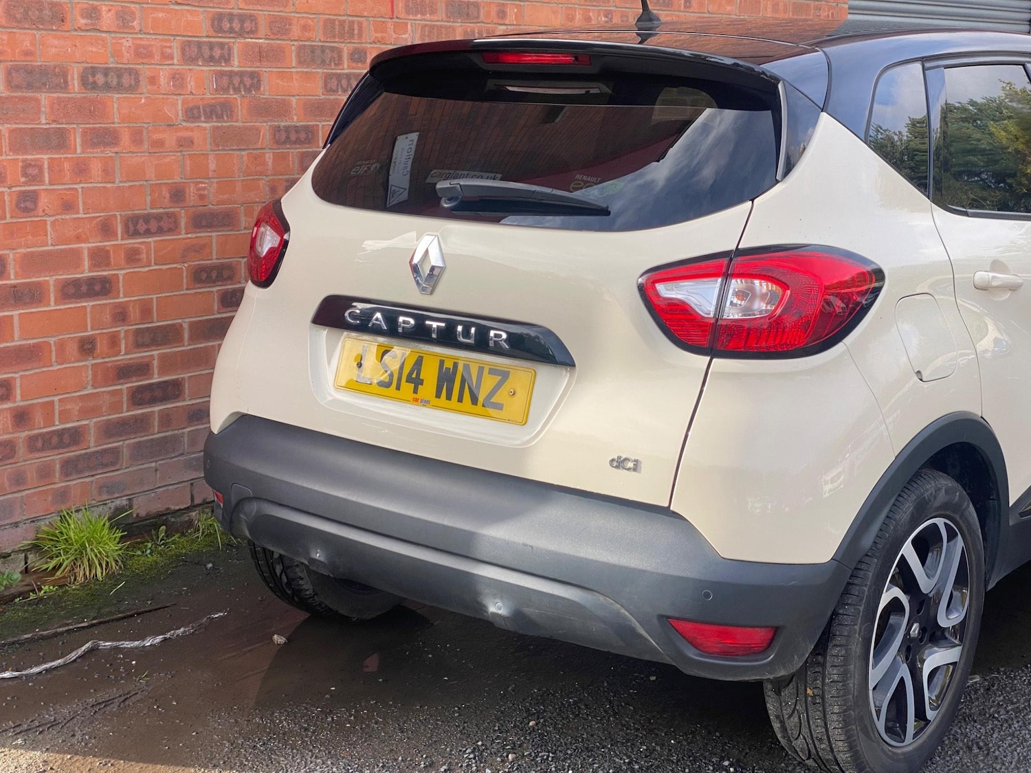 Vehicle 21