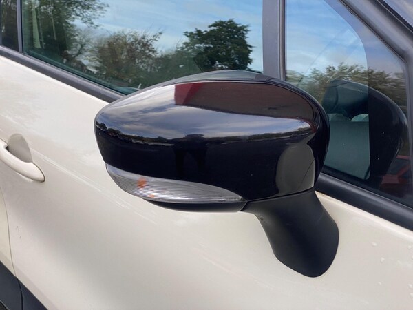 Used Renault Captur 2014 for sale - 69085542: Photo 9