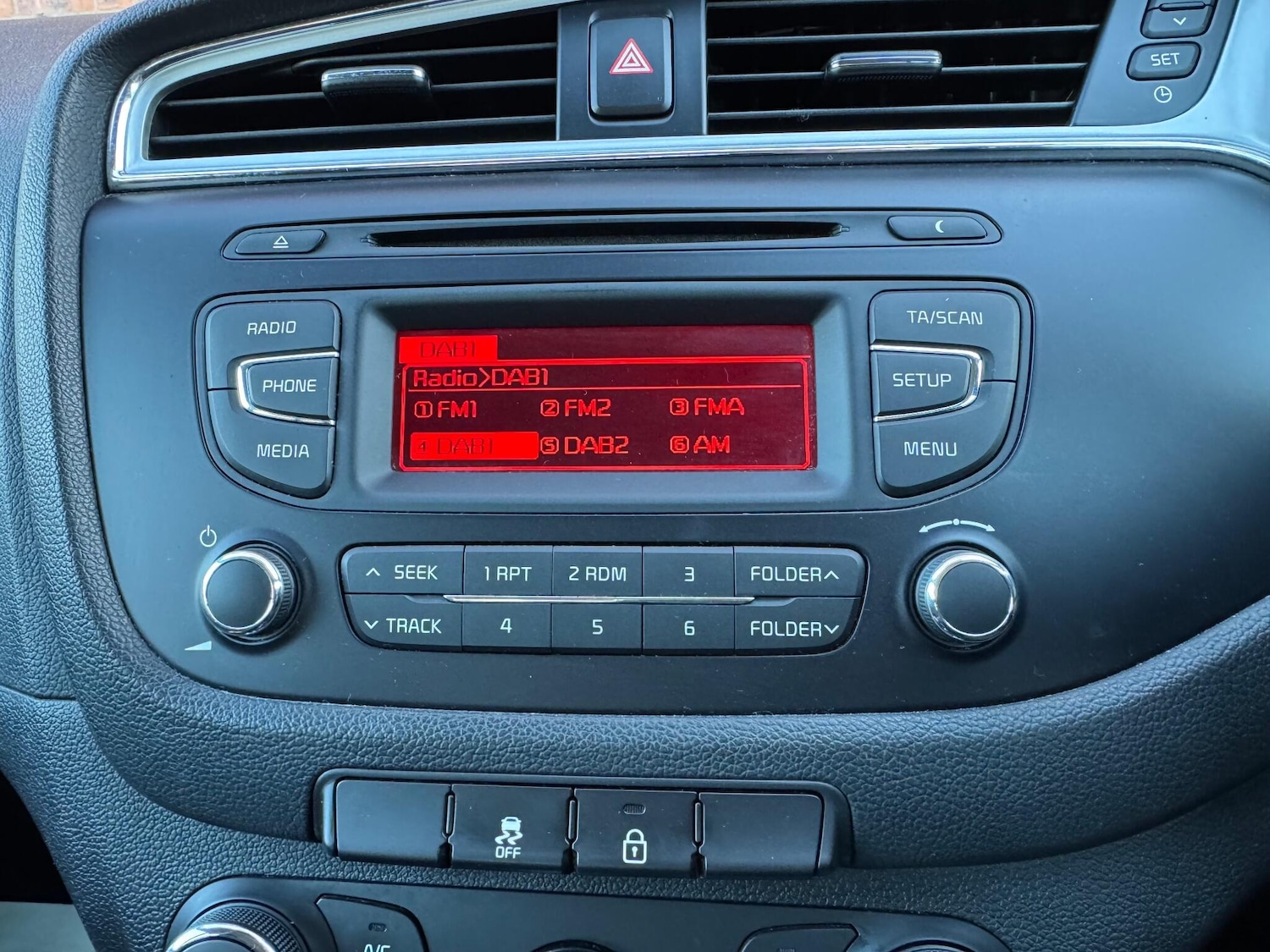 Used Kia Ceed 2015 for sale - 73095729: Photo 52