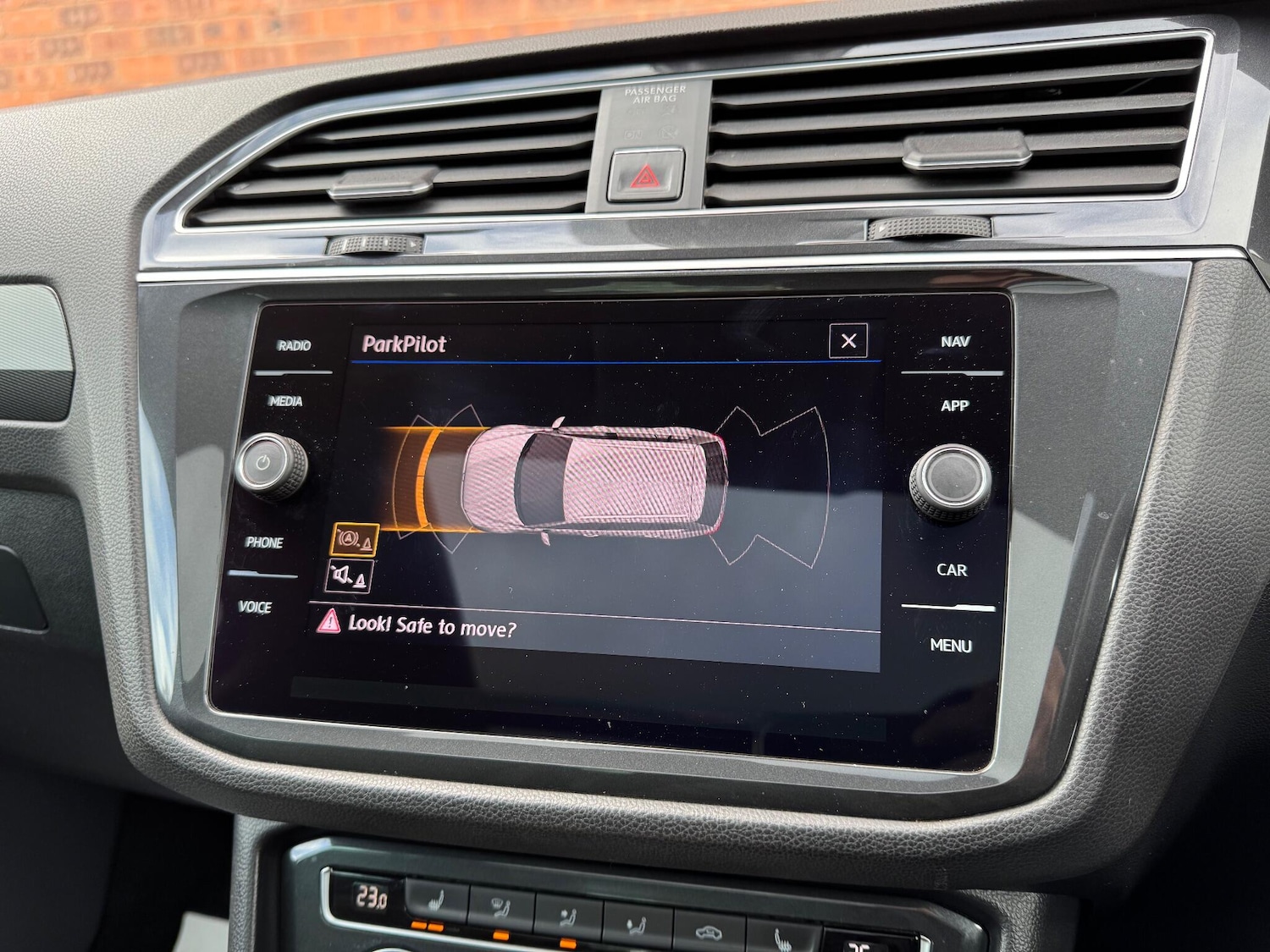 Used Volkswagen Tiguan 2018 for sale - 78073173: Photo 61