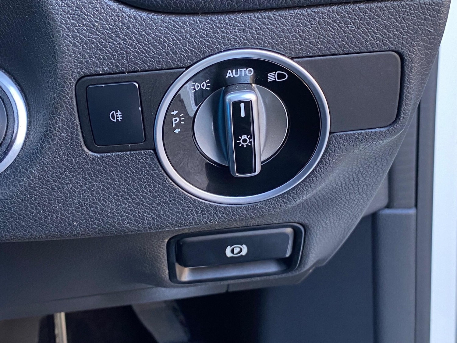 Used Mercedes-Benz CLA 2014 for sale - 76780897: Photo 26