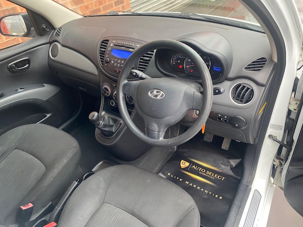 Used Hyundai i10 2011 for sale - 73095980: Photo 10