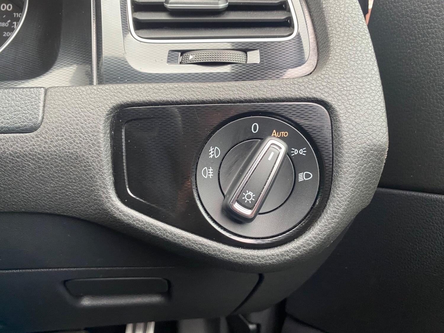 Used Volkswagen Golf 2014 for sale - 76990549: Photo 45