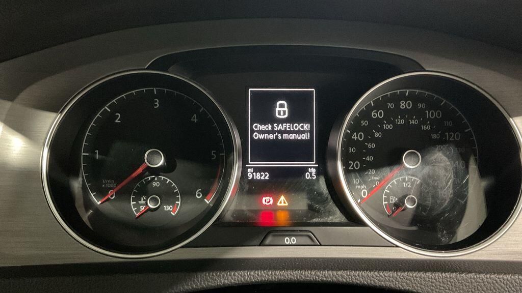 Used Volkswagen Golf 2015 for sale - 77331424: Photo 10