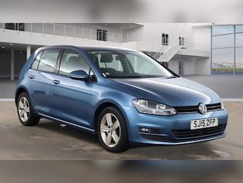 Used Volkswagen Golf 2015 for sale - 77331424: Photo