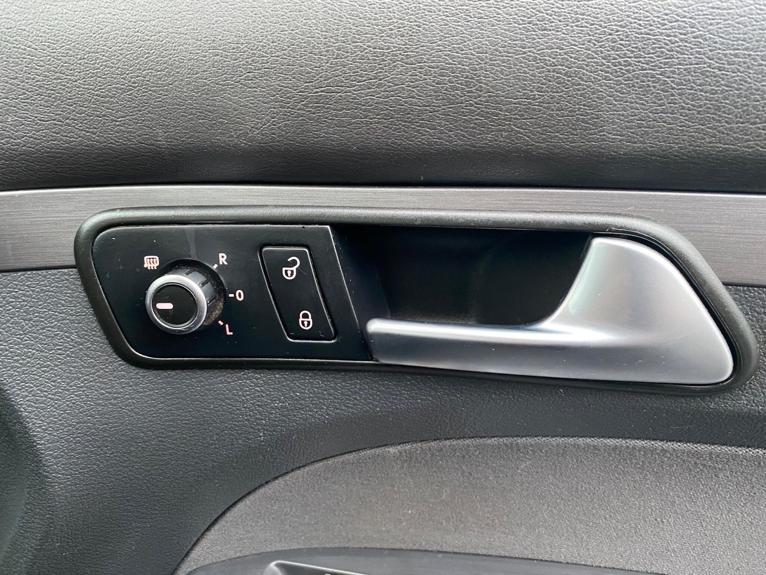 Used Volkswagen Touran 2014 for sale - 76765246: Photo 23