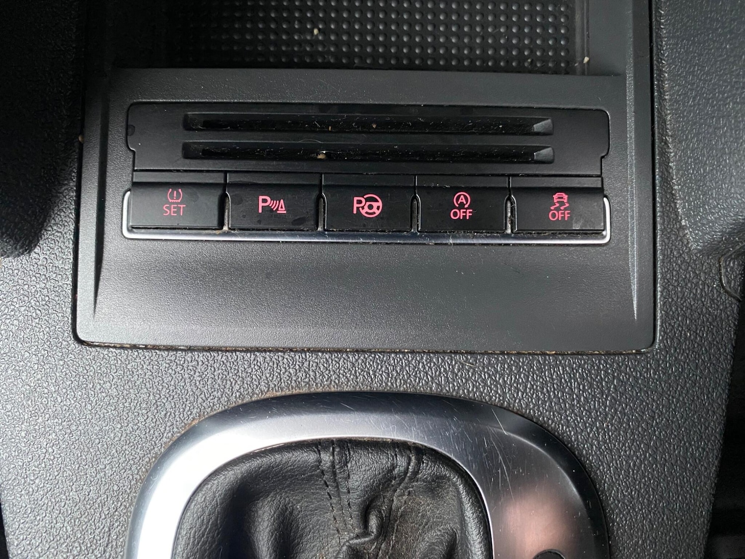 Used Volkswagen Touran 2014 for sale - 76765246: Photo 28