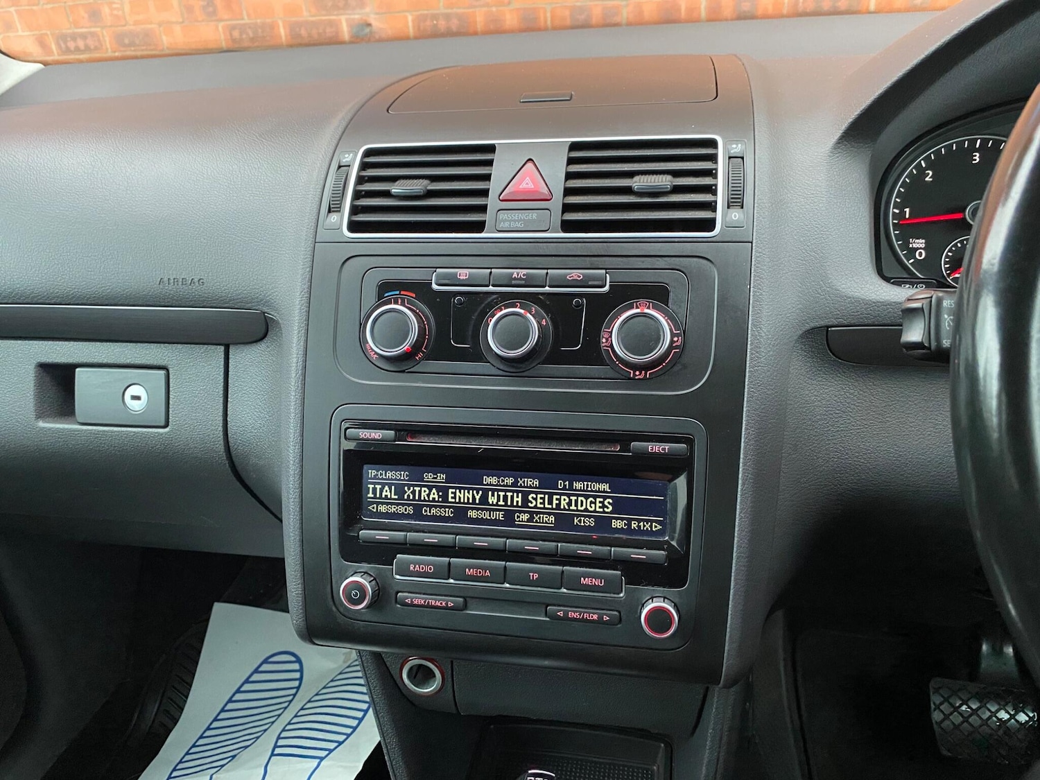 Used Volkswagen Touran 2014 for sale - 76765246: Photo 29