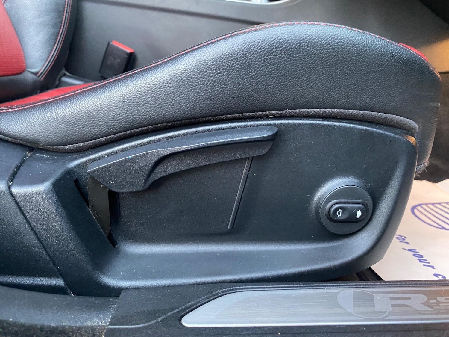 Used Jaguar XE 2016 for sale - 76671320: Photo 13