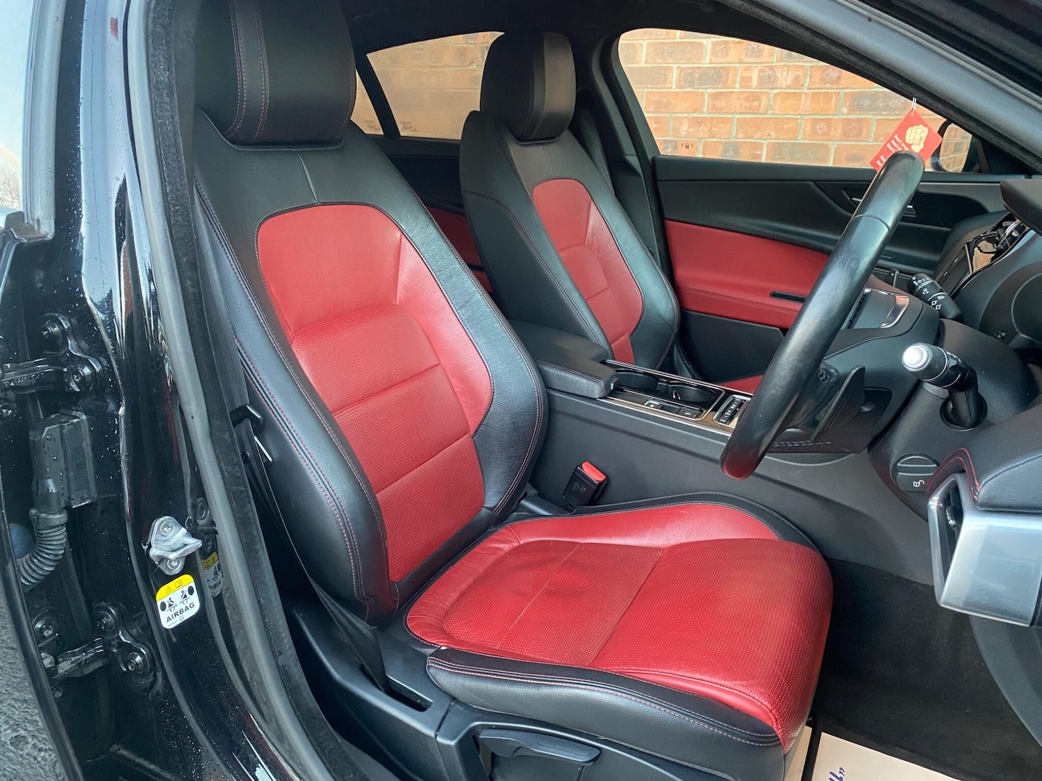 Used Jaguar XE 2016 for sale - 76671320: Photo 15