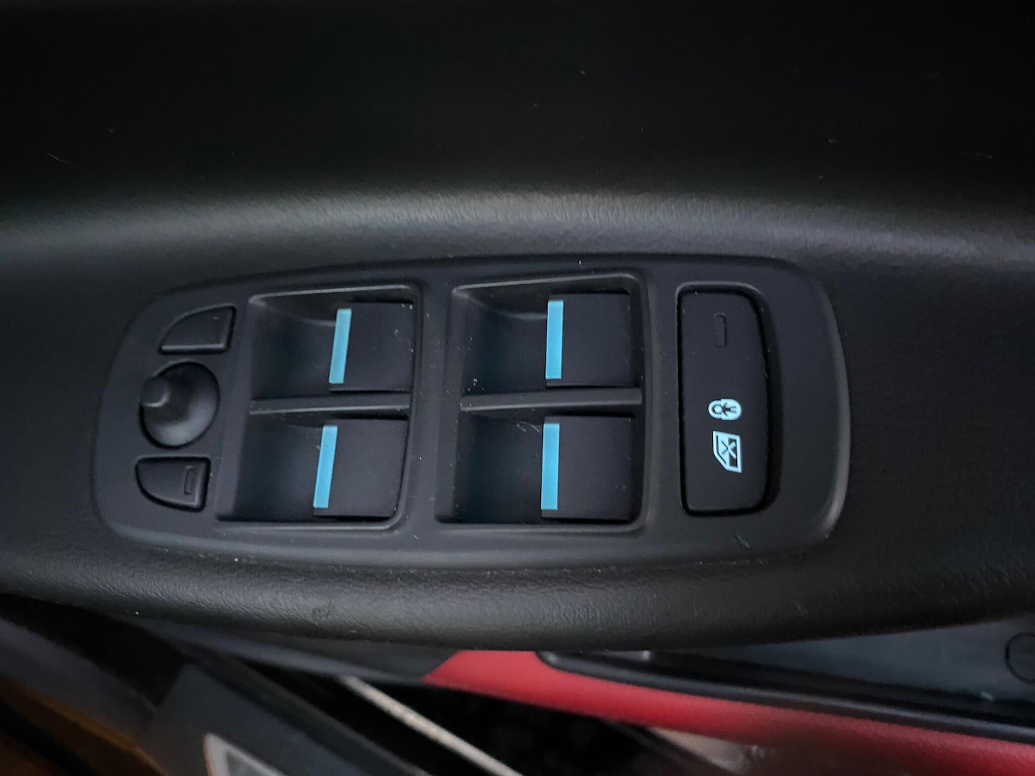 Used Jaguar XE 2016 for sale - 76671320: Photo 25