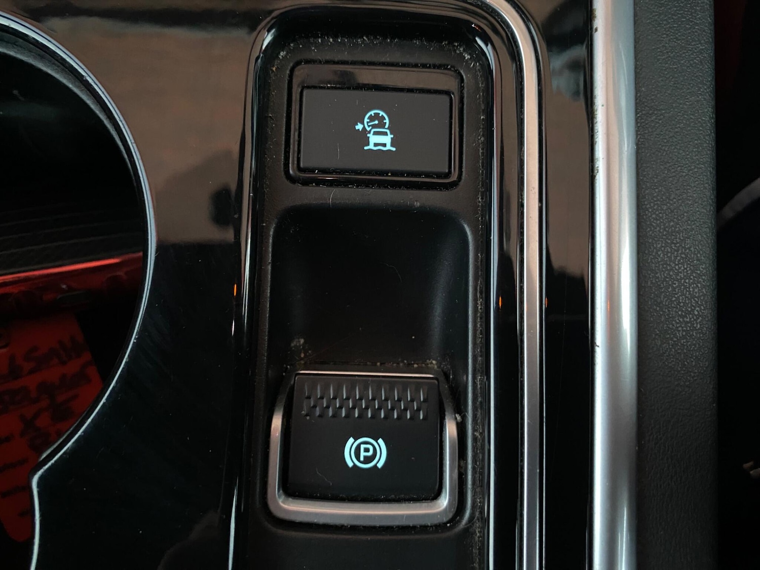 Used Jaguar XE 2016 for sale - 76671320: Photo 32