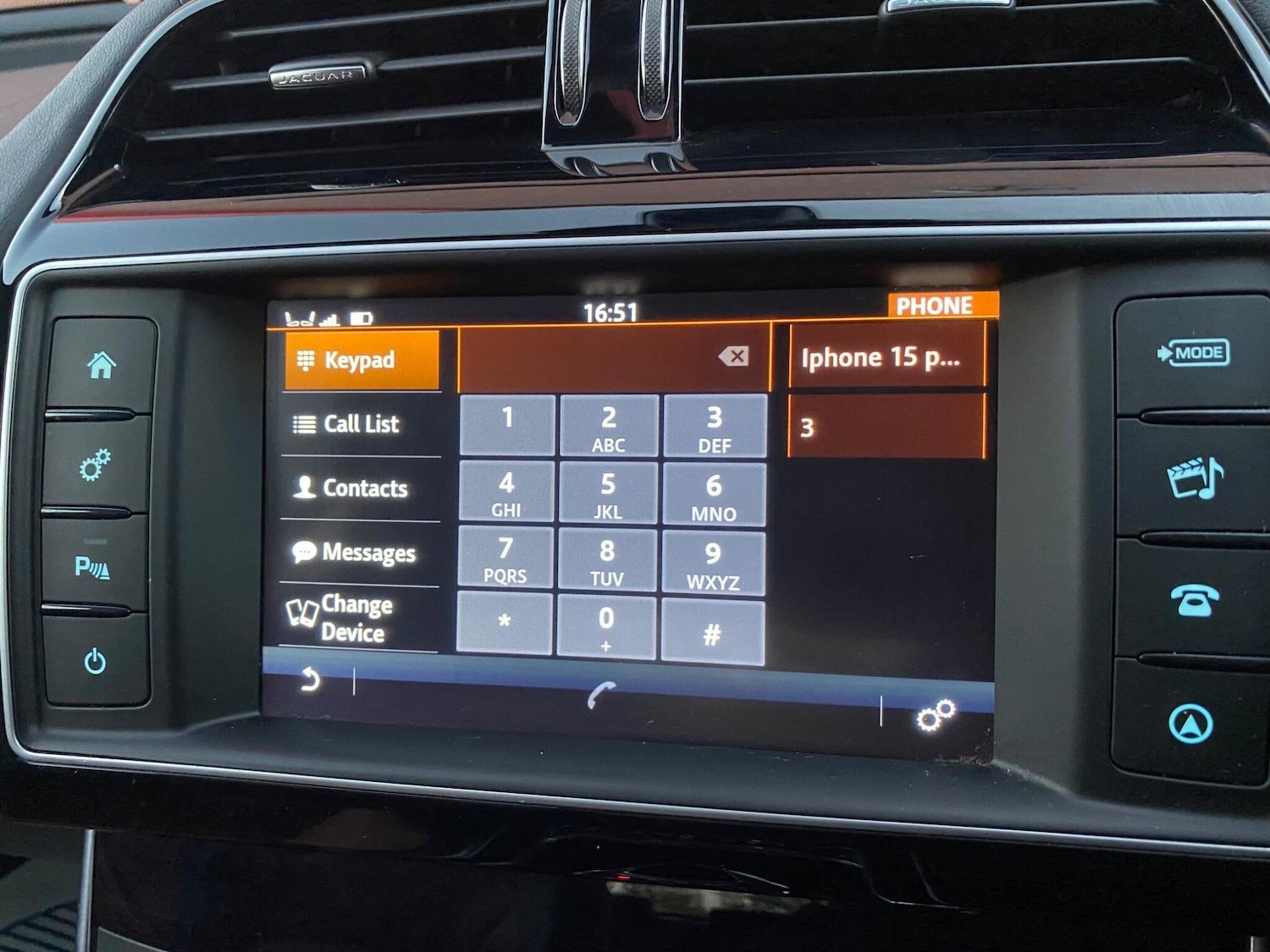 Used Jaguar XE 2016 for sale - 76671320: Photo 37