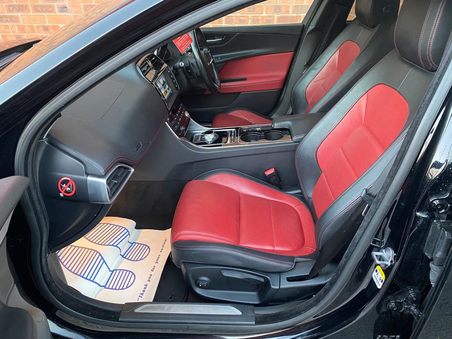 Used Jaguar XE 2016 for sale - 76671320: Photo 49