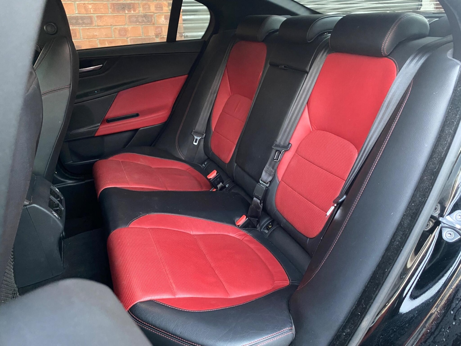 Used Jaguar XE 2016 for sale - 76671320: Photo 52