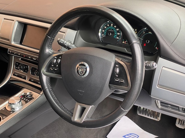 Used Jaguar XF 2012 for sale - 75458951: Photo 12