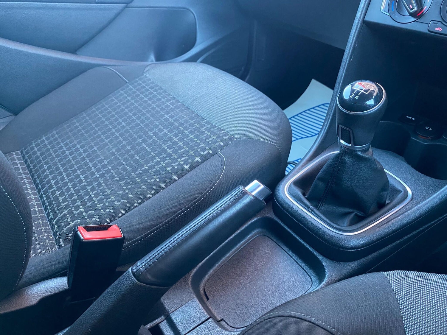 Used Volkswagen Polo 2016 for sale - 76671309: Photo 28