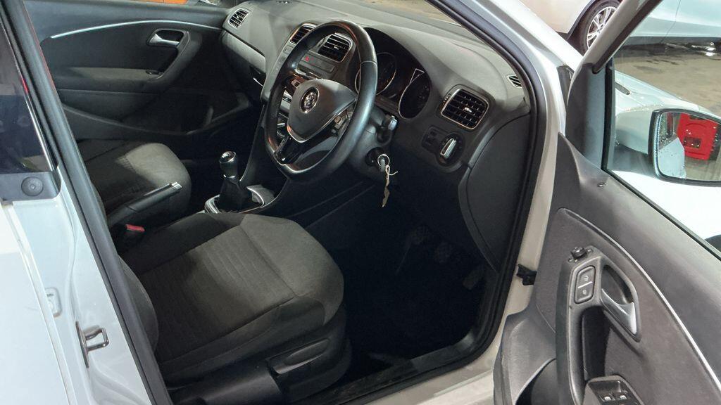 Used Volkswagen Polo 2016 for sale - 76671309: Photo 7