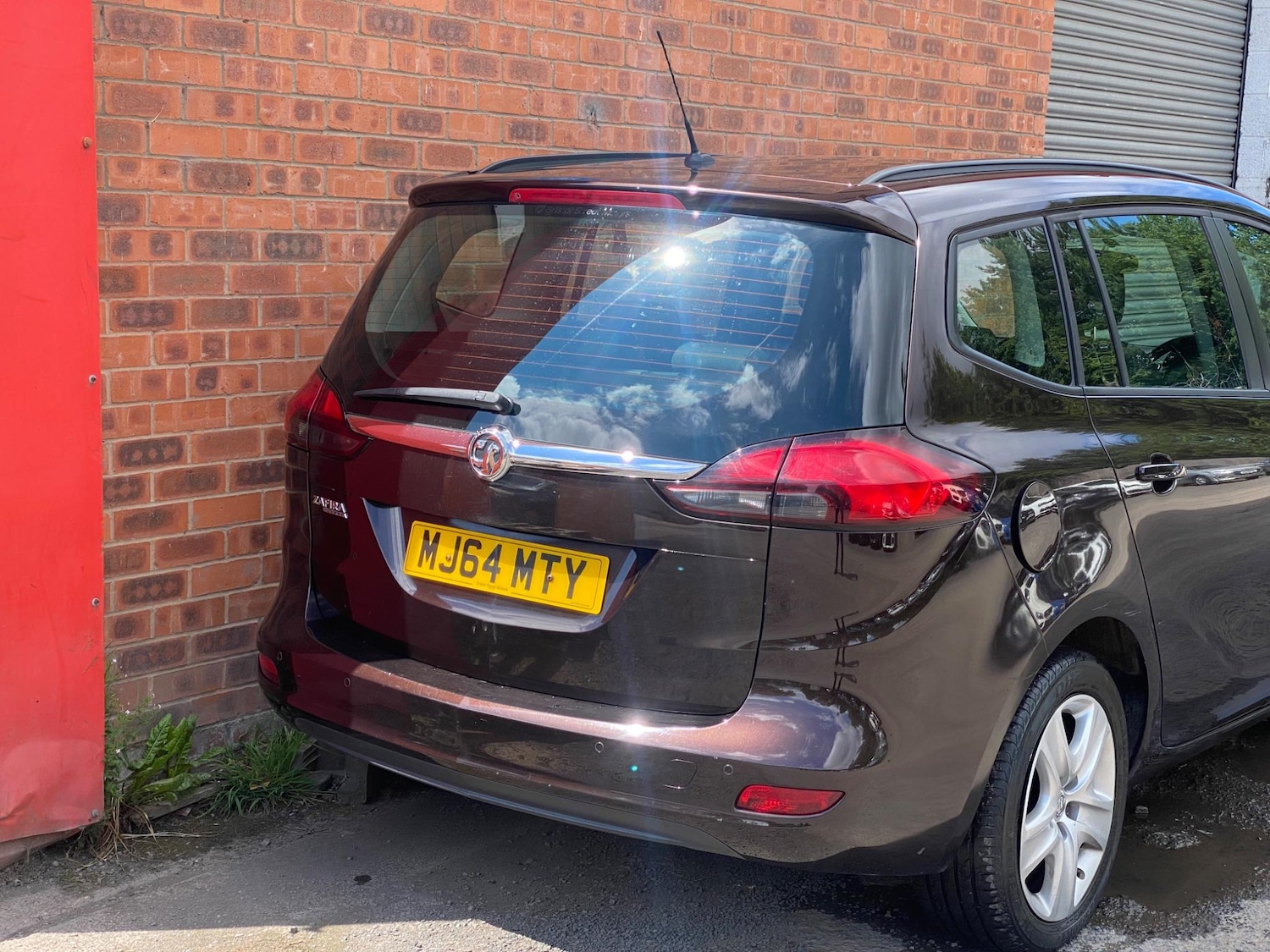 Vehicle 21