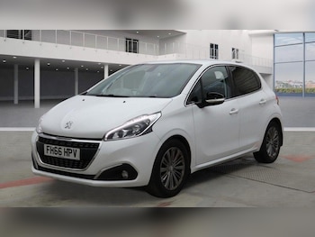 Used Peugeot 208 2017 for sale - 77386304: Photo