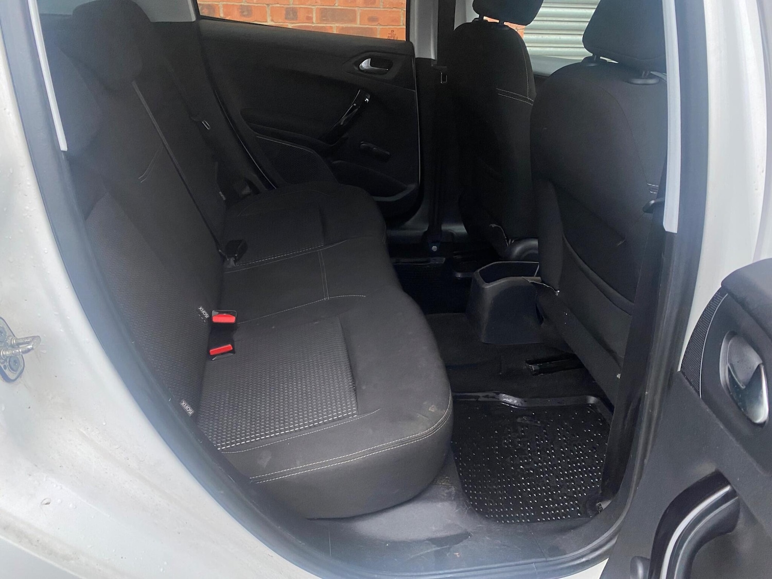 Used Peugeot 208 2017 for sale - 77386304: Photo 39